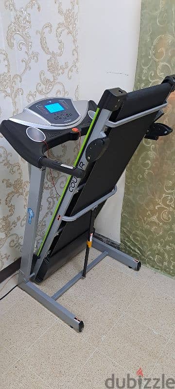 Treadmill Very Good Condition Like new (Can be Delivere also) 6