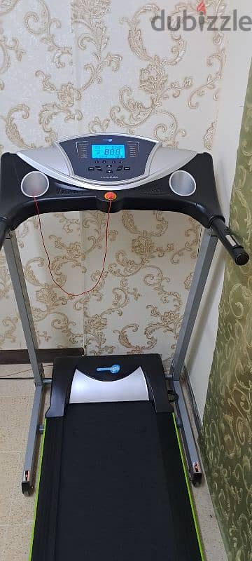 Treadmill Very Good Condition Like new (Can be Delivere also) 16