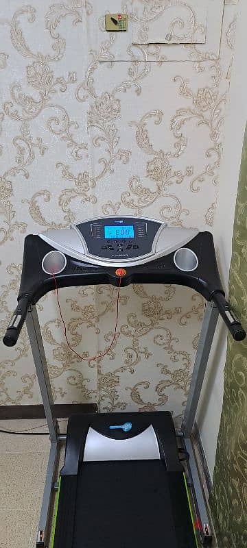 Treadmill Very Good Condition Like new (Can be Delivere also) 19