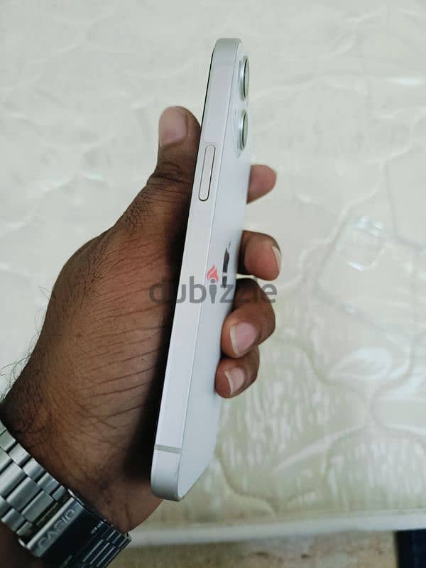 iphone 13- 128 GB white color 8