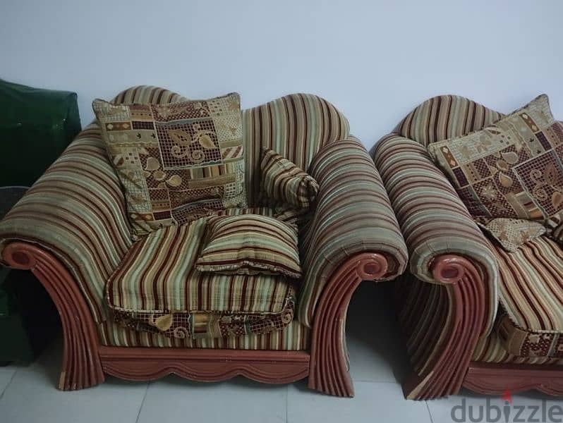 7 Seater Sofa in very good condition 2