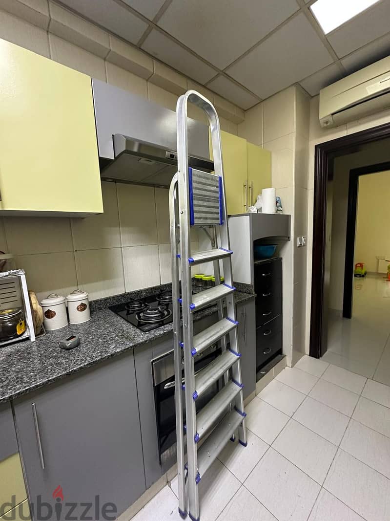 Strong Sturdy Aluminium Ladder 2