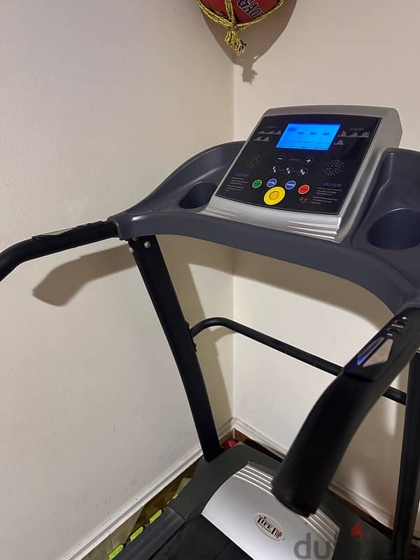 Treadmill For immediate sale 6