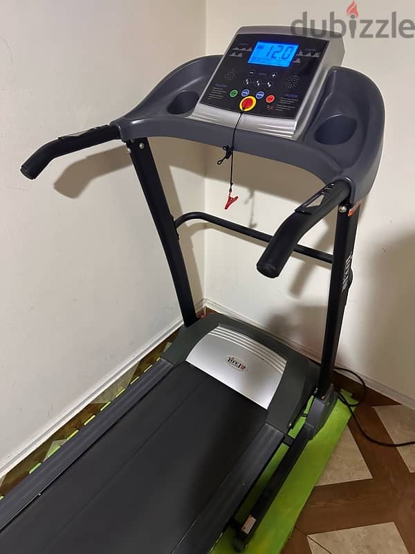 Treadmill For immediate sale 9