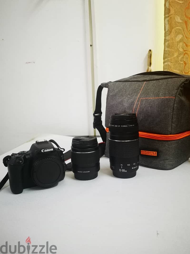 CANON EOS 250D 18-55/75-300 BLACK CAMERA + 2 x Lens + BAG -200 OMR 0