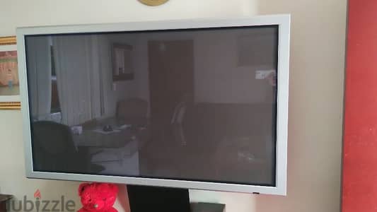 NEC PLASMA 61 INCH TV