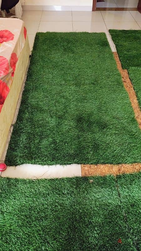 Green artificial lawn 5