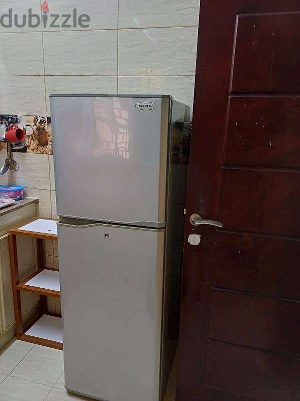 Washing machine,kings size bed, fridge medium,shos rack and single bed 4