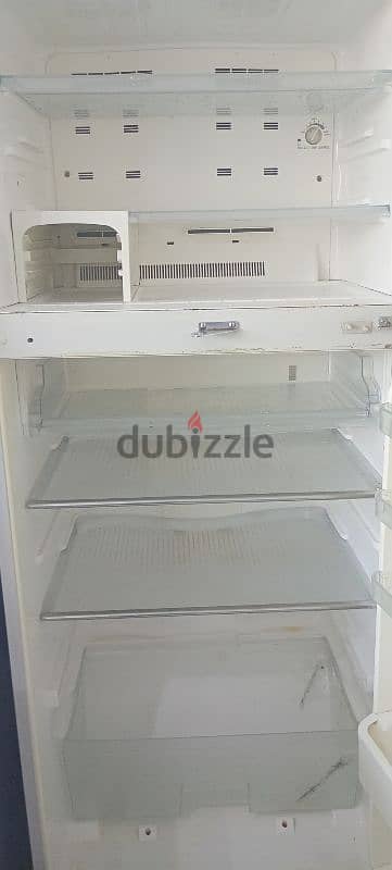 refrigerator for sale good working and good condition 1