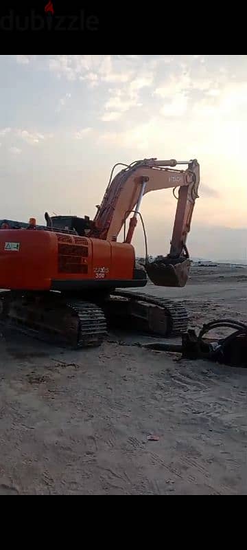 Hitachi 350 available for rent 2