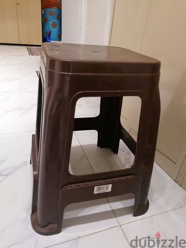 Sitting Stool Like New For Sale Price Just 800 Baisa 0