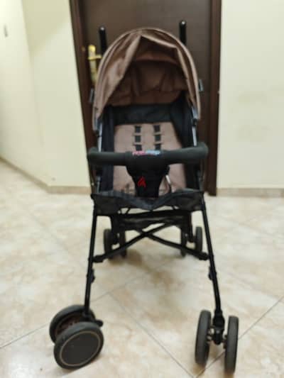 Baby stroller in very condition for sale