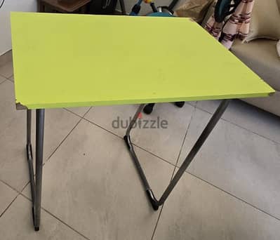 2 tables for sale