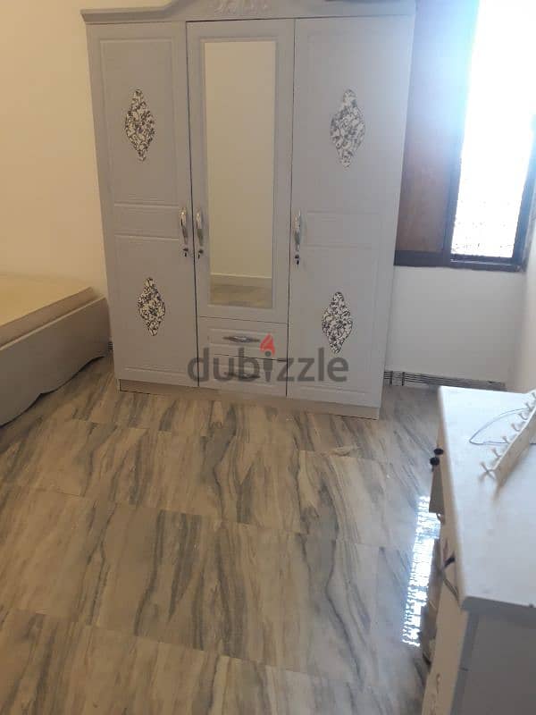 single rooms for rent in al khuwair near zaker moll 2