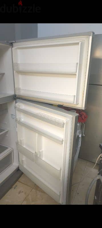 Hitachi refrigerator for sale in good condition 3