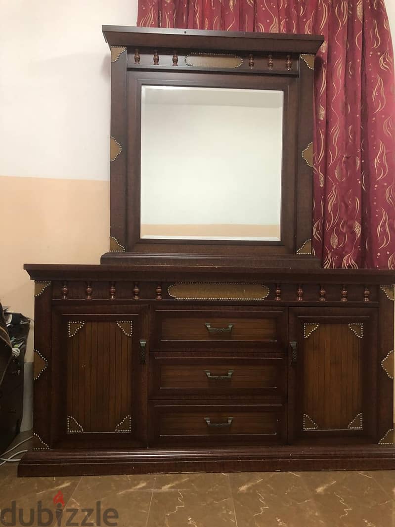 Sale of Furnitures & Household Items 4