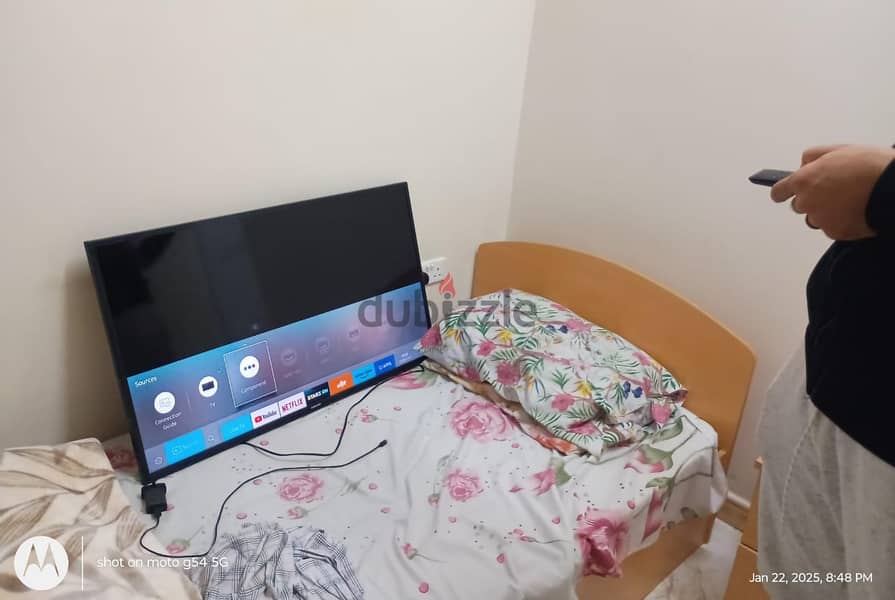 Samsung 40" smart TV 2