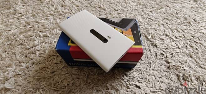 White Nokia Lumia 920 Excellent Condition-Classic Vintage Phone