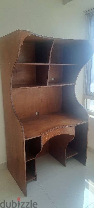 Study table and display shelf RO 5 each 2