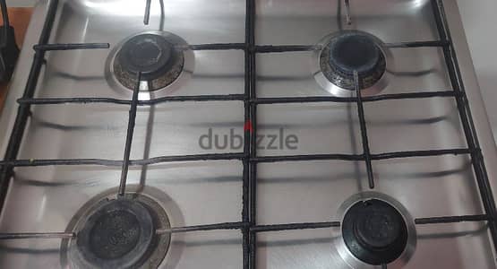 cooking range with 4 burners