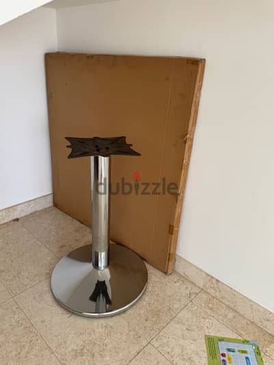 Circular Table new sealed 120cm diameter