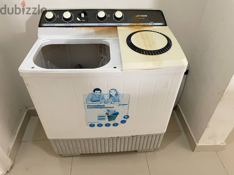 Washing machine for urgent sale good working condition 1