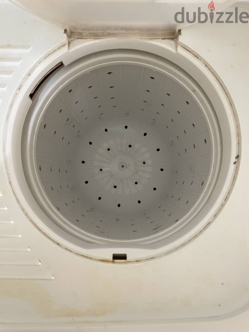 Washing machine for urgent sale good working condition 3