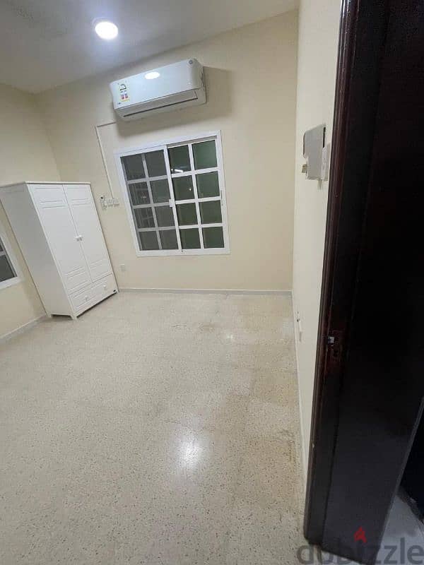 Room for rent with bathroom near by Oasis mall al khuwair 0