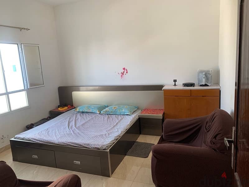 Executive Bachelor Room for Indian-71797669 2