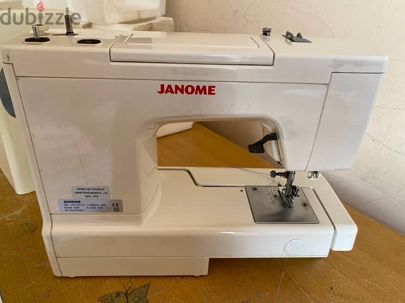 JENOME,  423 S       Sewing Mechine 6