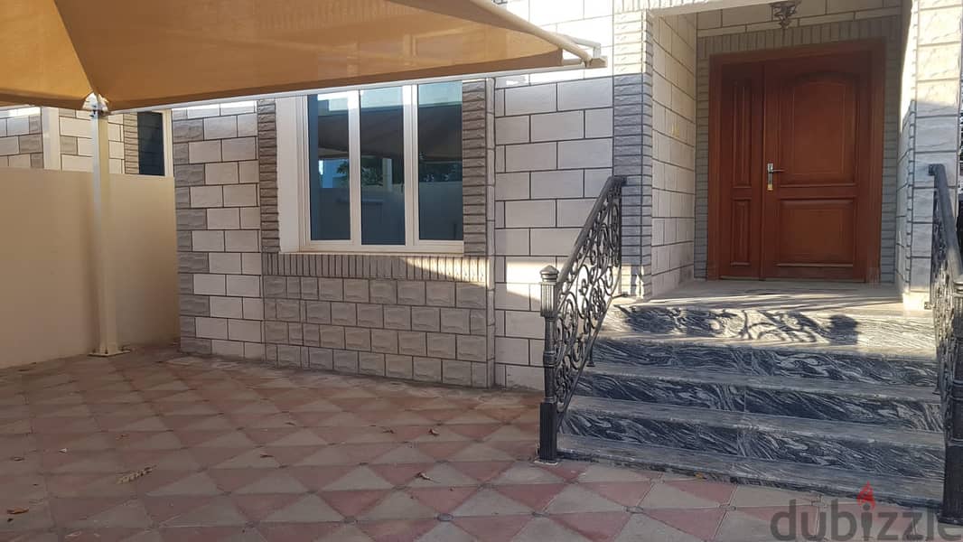 For Rent Villa 5BHK - Al Mawaleh 1