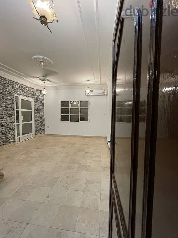 2bedrooms Apt. Indian school area - Ghubra 4