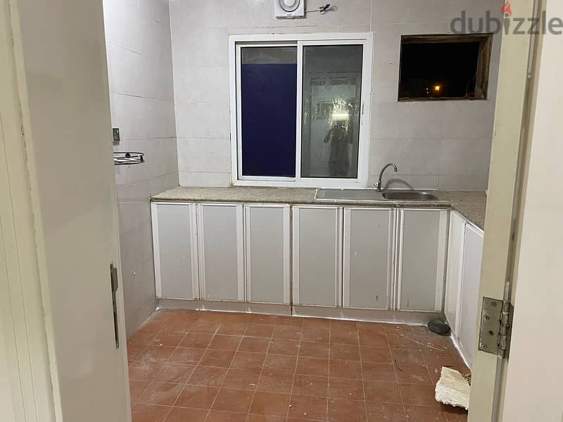 Flat for rent in wadi kabir m 3