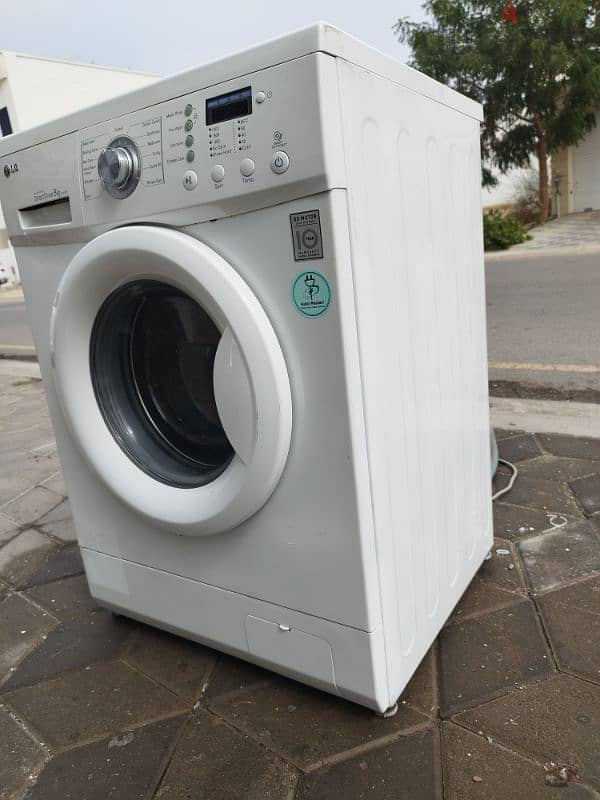 LG 8kg full automatic washing machine for sale 1