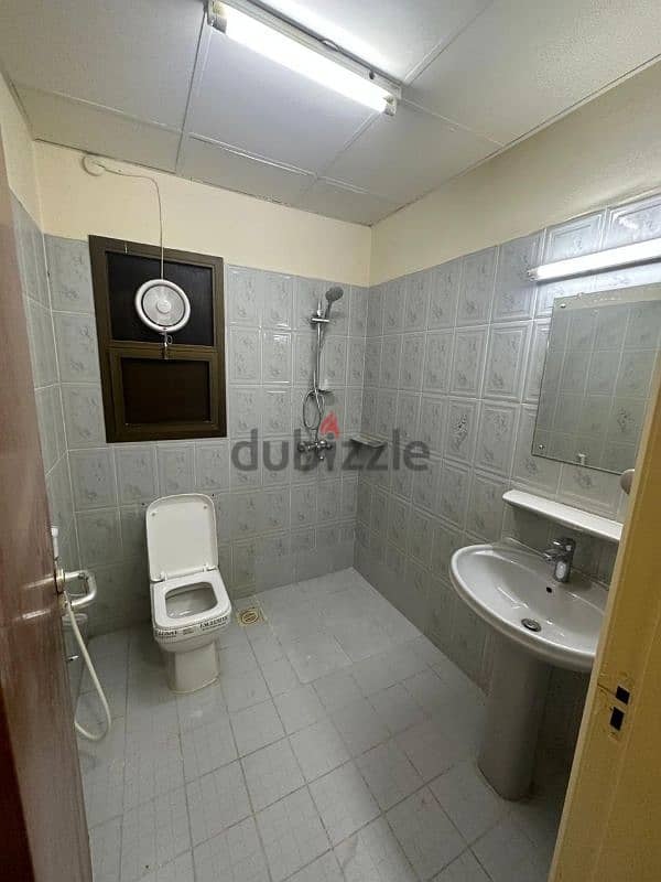 ستديو مفروش راقى بالخوير furnished studio for rent in alkhawir 4