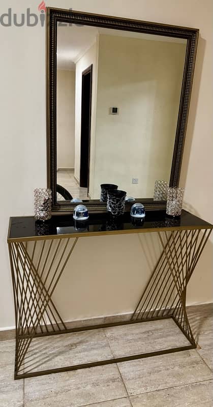 console with mirror 1