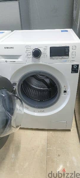 we are saling a used washing machine in good condition 4