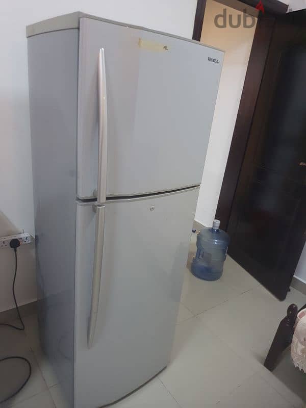 refrigerator  Toshiba 1