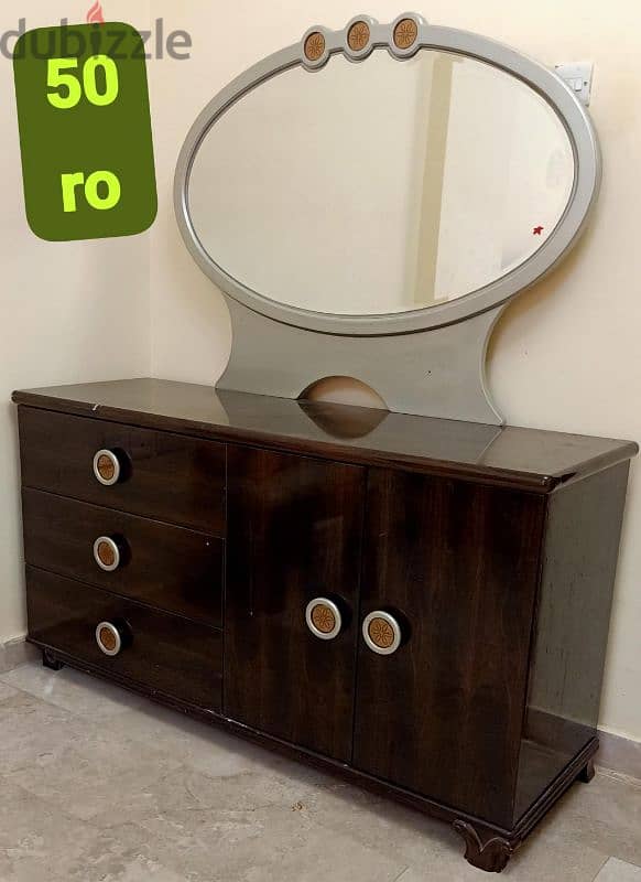 Elegant Dressing table 0