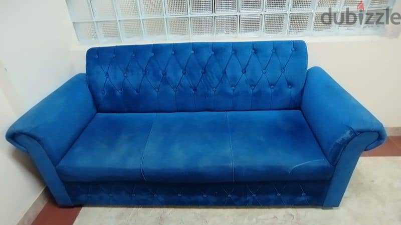 Living Room Sofa (4 Seater) 0