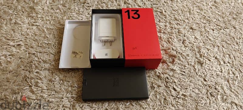 Super Quick-OnePlus 13 Midnight Ocean-5G New Just Used Once 13