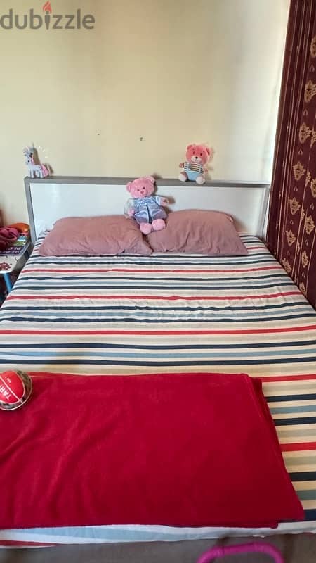 Home centre Queen size bed for sale 0