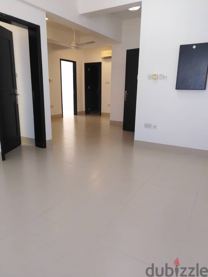 2 BEDROOM SPACIOUS EXCELLENT FLAT 3