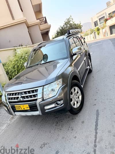 Mitsubishi Pajero 2016 model oman ejency car for sell