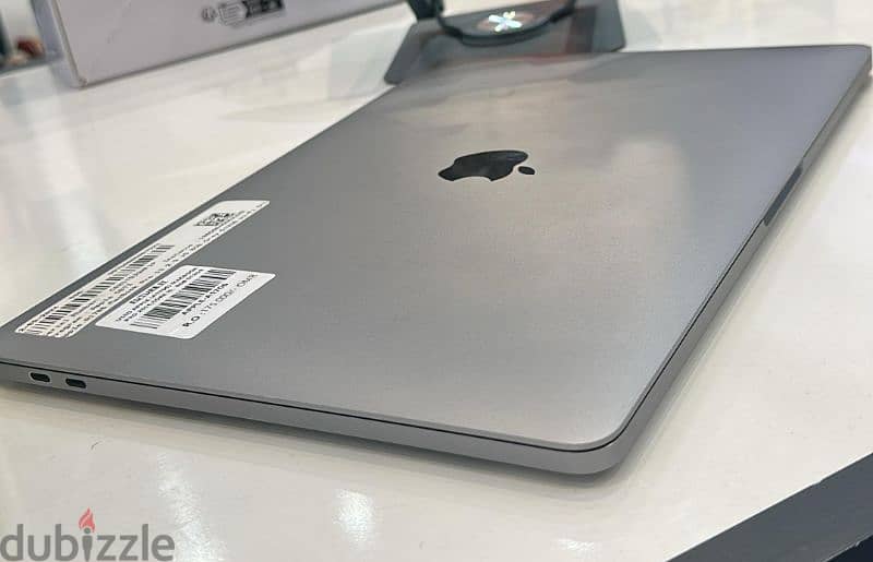 Apple Macbook Pro 0