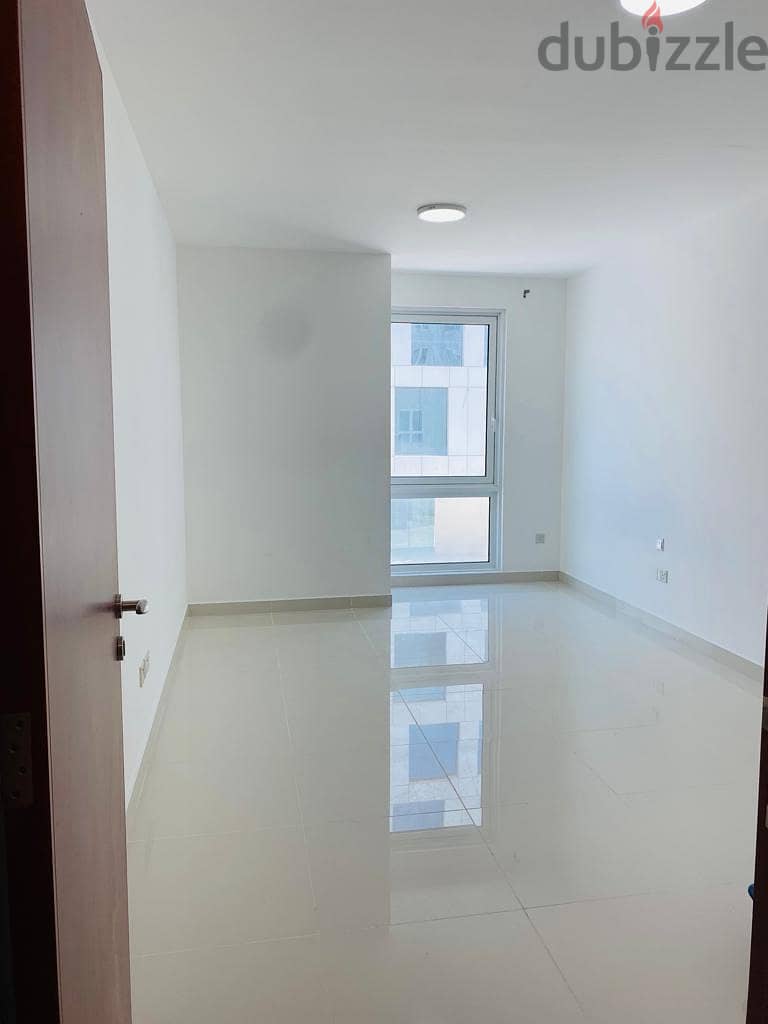 3 BHK Unfurnished apartment in Muscat Grand Mall DT 6