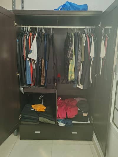 wardrobe cupboard, good space