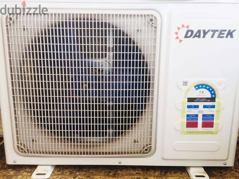 daytek 1.5 ton split Ac new gas R410 1