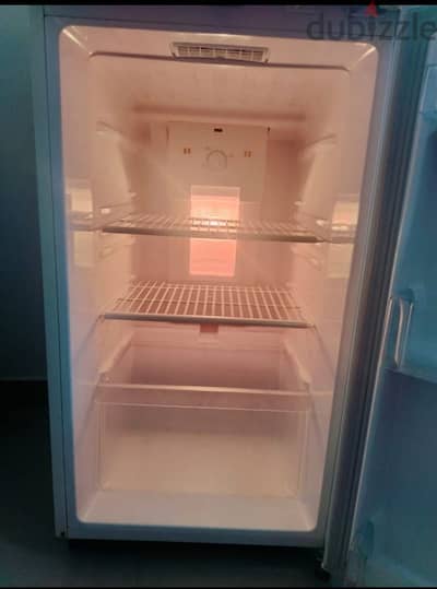 fridge in good condition