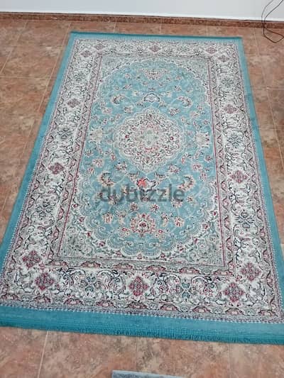 excellent condition carpet available